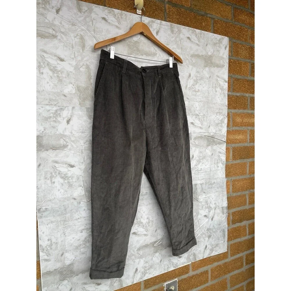 AMI Paris Tapered fit cropped broek van corduroy pants size small